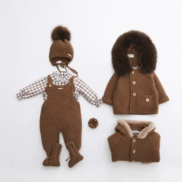 Conjunto Peto Chocolate PANGASA - Imagen 3